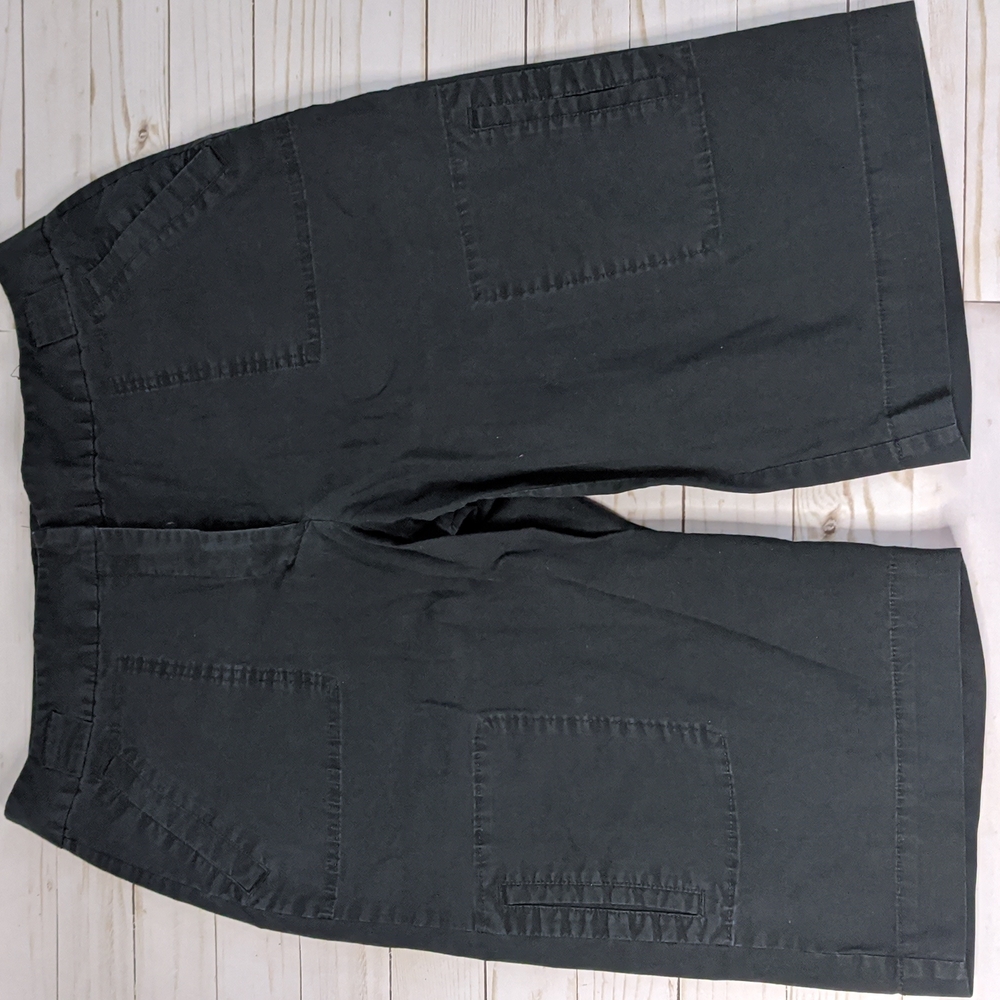 Relativity Multi Pocket Casual Bermuda Shorts Black Size 14